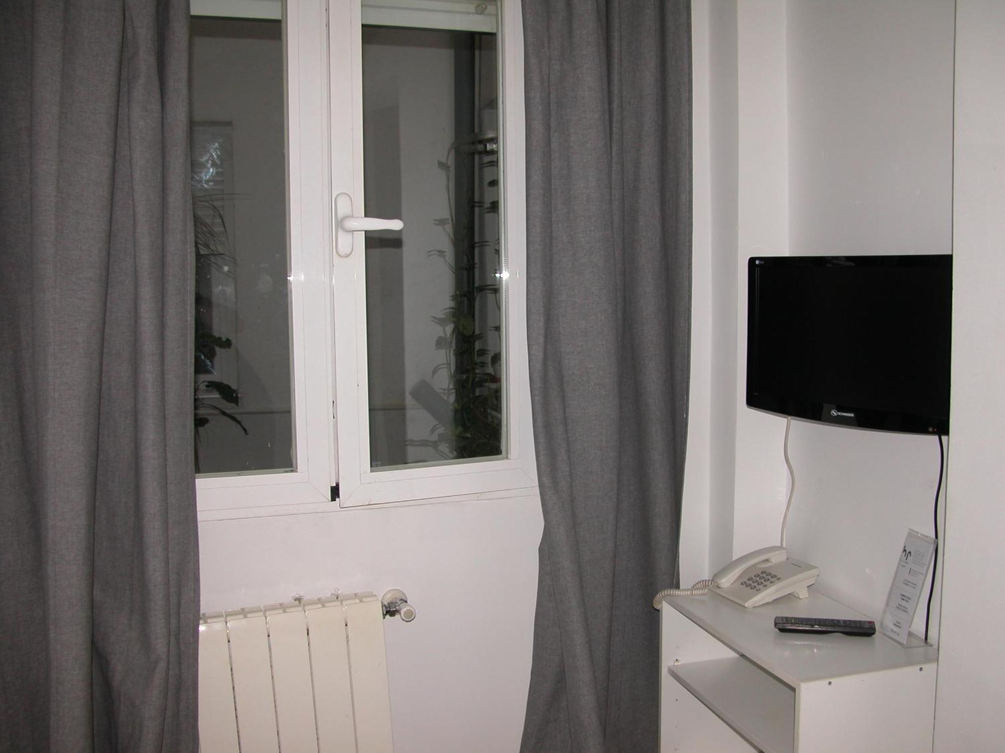 Hostal Goyal Pizarro Madri Quarto foto